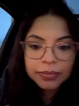 drizzypeach602 (F young) - Turn 2nd toy on for Mia ( driver ) 🤪