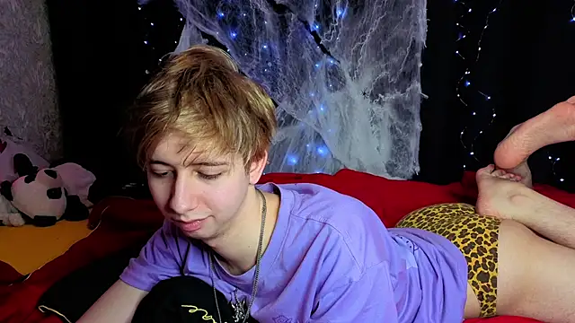 Timothy_Fox live webcam from Sex Land on Ufotopia – Live Cams & Video Chat