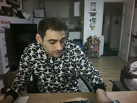 mihaimichael live webcam from Sex Land on Ufotopia – Live Cams & Video Chat