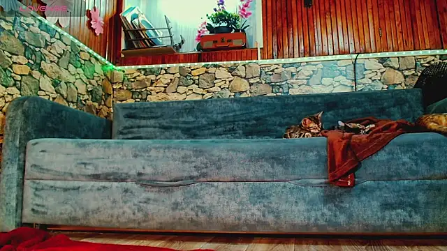 Katrine live webcam from Russia on Ufotopia – Live Cams & Video Chat