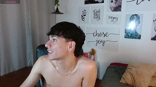amethystshadow17 (M twink) - cumm