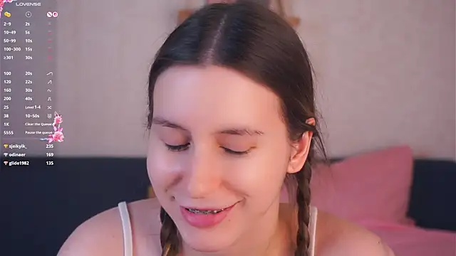 GabrielleLynchar... Live Webcam on Stripchat