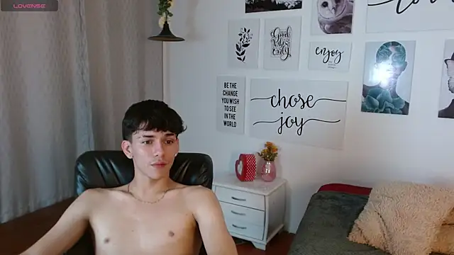 AmethystShadow17 webcam