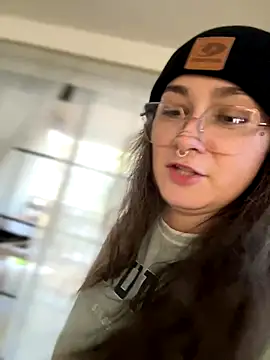 Alix_Valentine webcam