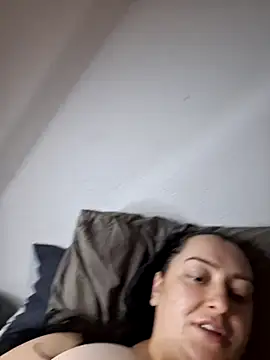 real live webcam AMYRA HOT