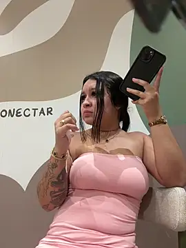 Pretty_Isadora webcam