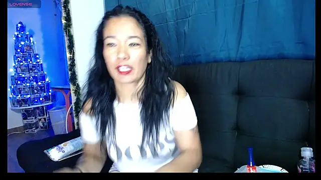 kylee28 - Kylee28's free webcam - UK Sex Cams