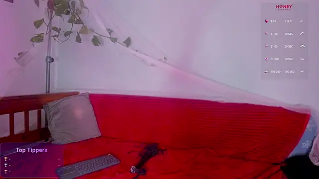 dinamita_blair (F young) - 10 SPANK + PLUG