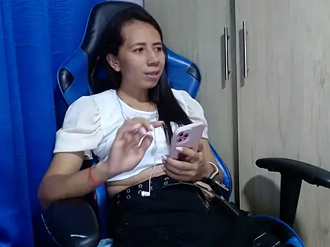 Erotic_latina webcam