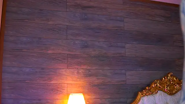 Juicy_Jessye from StripChat is Freechat