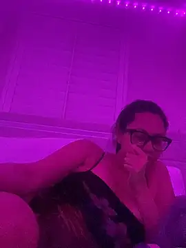 ThatBratCartier webcam