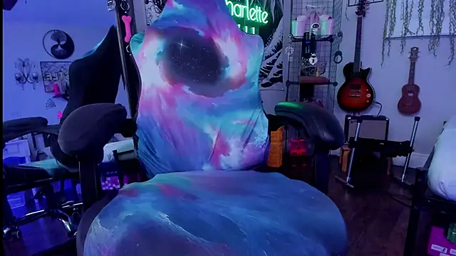 amateur nude online CharletteWebb