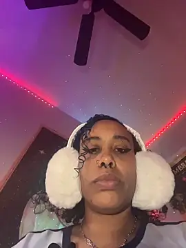 loveluna8 from StripChat is Freechat