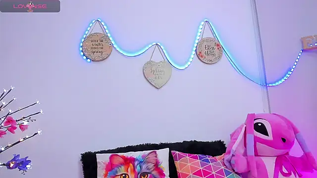 EmillySanders webcam