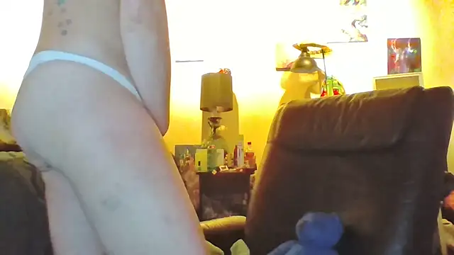 eatmeplease44 webcam