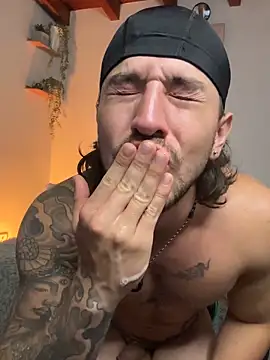 Valentino_Xander webcam