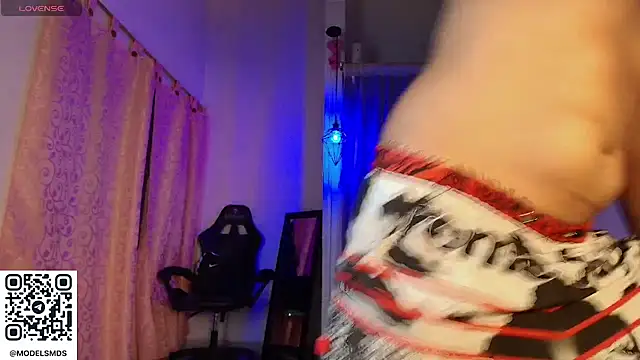 couple_lovelyds webcam