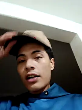 Master_liam00 webcam