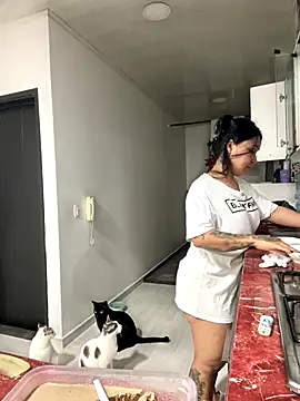 Natural_BIGASS_Nina webcam