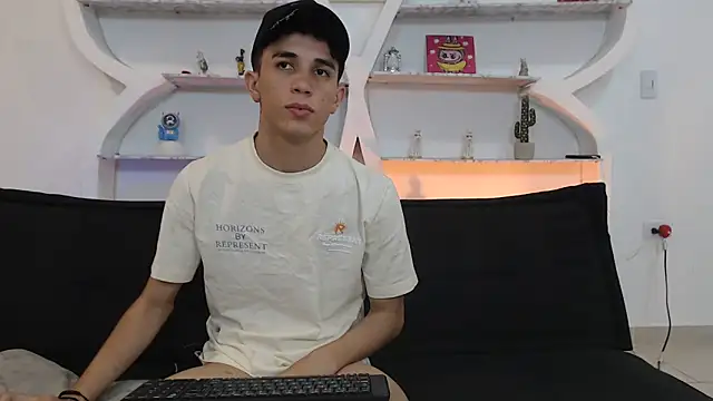 THREE_GUYS_HOT live webcam from Sex Land on Ufotopia – Live Cams & Video Chat