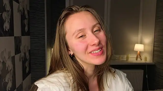 ethalbuffkin (F teen) - Play with my nipples n little flash<3