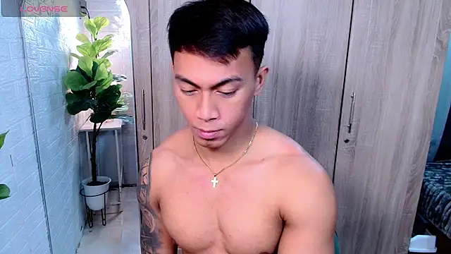 PinooyMilker live webcam from Sex Land on Ufotopia – Live Cams & Video Chat