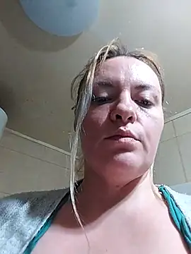 mommygetnaughty (Ask my age) - 2 fingers inside mommy pussy 🥵🔥🔞