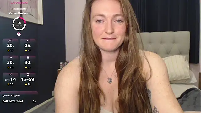 BustyBonnieUK webcam