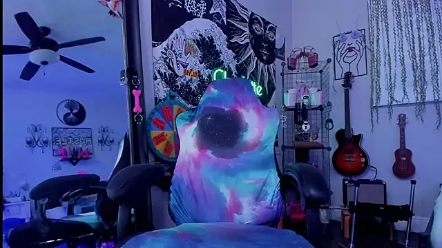 CharletteWebb webcam