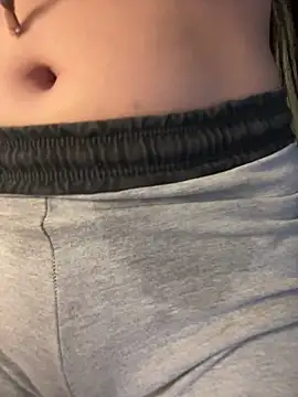 alhaana_ (F teen) - FINGERS WET PUSSY!!