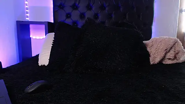 skyler__blue4 - Skyler__blue4's free webcam