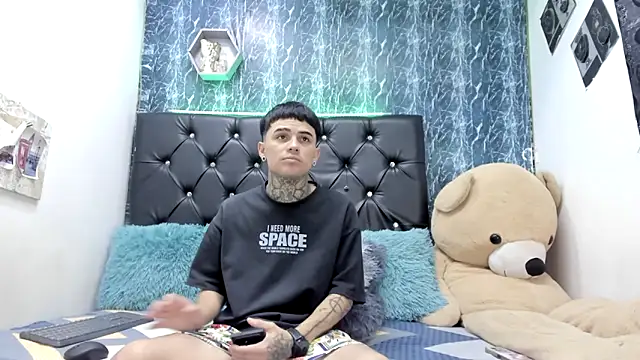 exotic_hot_couple webcam