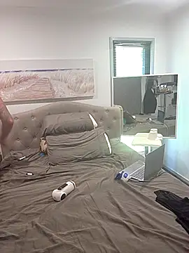 Handsolo_porn webcam