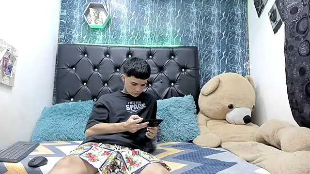 exotic_hot_couple webcam