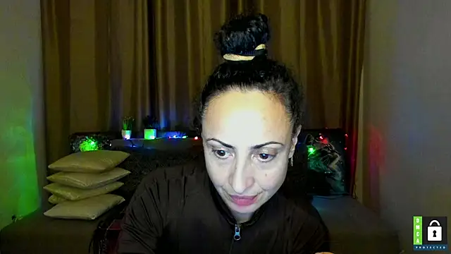 Arianasweety23 webcam
