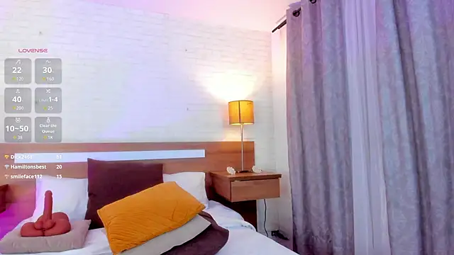 JenniferAuriston webcam