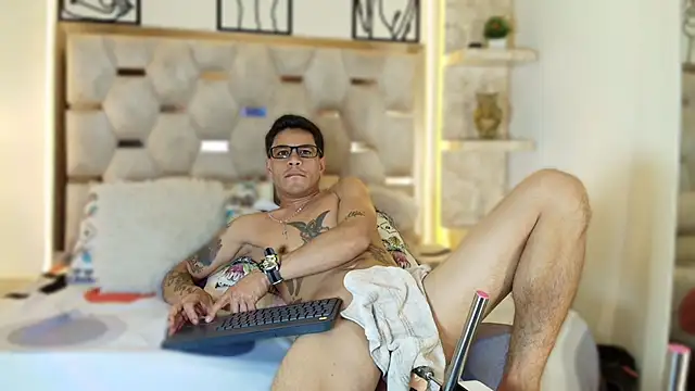 Andrew_Haalls webcam