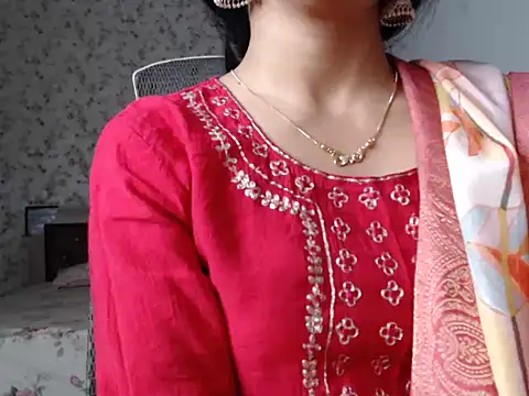 snow_white123 (F young) - Love Vibes :heart::heart: