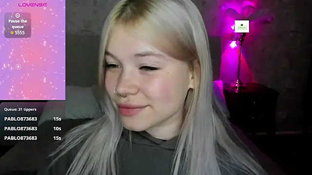 diana_dream (F teen) - kissss