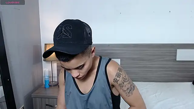 Liiamthompson webcam