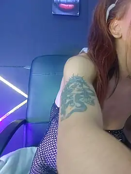 Kylie_Moan webcam
