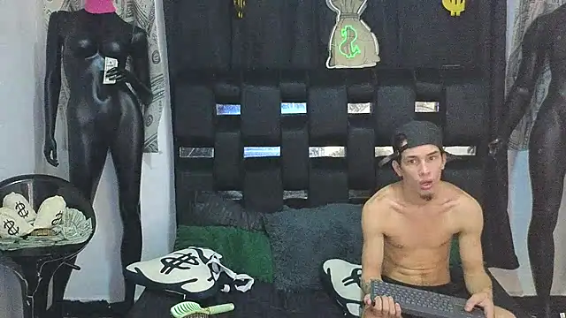 pride_couple - Pride_couple's free webcam - UK Sex Cams