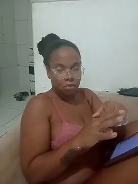 PrettahSantos webcam