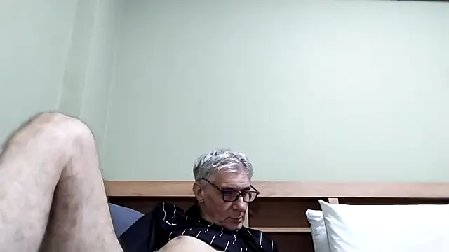 BIGUNCUTHARDCOCK webcam