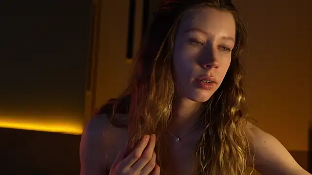 poisonn_girlll (F teen) - dildo in pussy