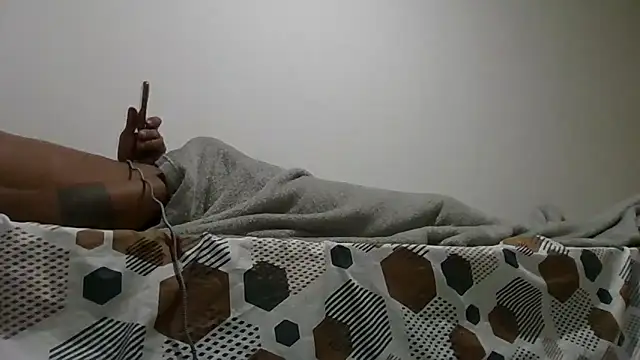 JUNINHOLEKEJR webcam