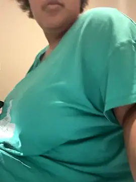 online web cam show Chocolate Bella