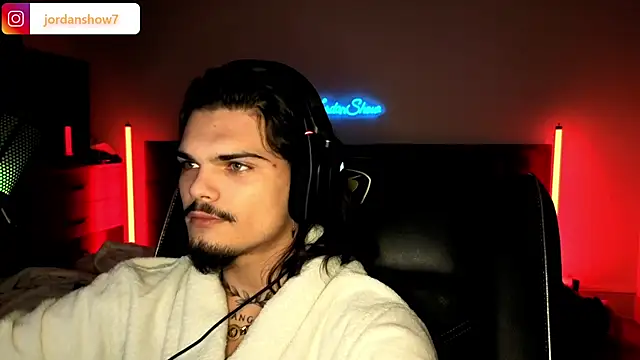 JordanShow webcam