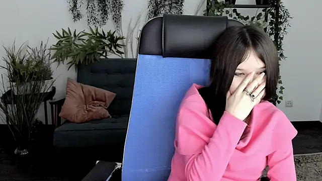 elainebeness (F young) - hi cutie