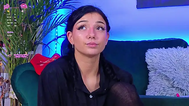 Avery-- live webcam from Romania on Ufotopia – Live Cams & Video Chat